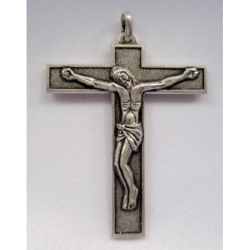 Croix en métal argenté